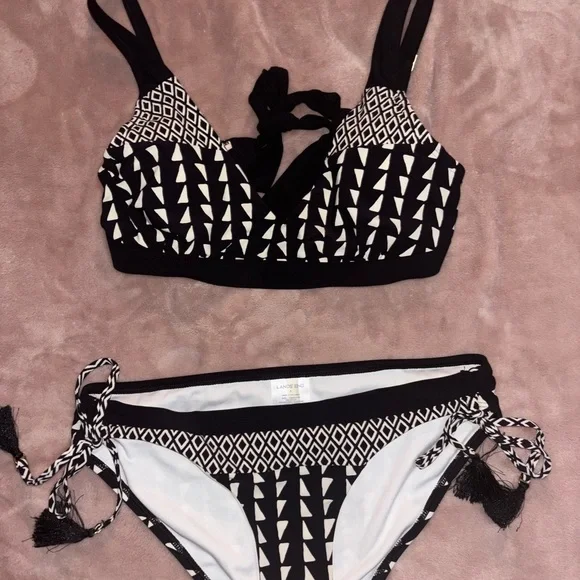 Lands' End Black and White Bikini Set - Picture 4 of 6